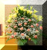 聖壇お花　ゆり.jpg